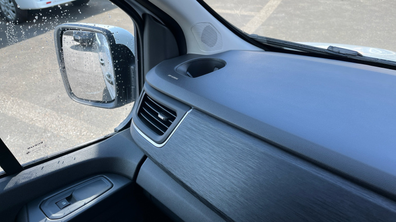 Renault Trafic Swb Diesel SL30 Blue dCi 150 Extra [Safety] Van